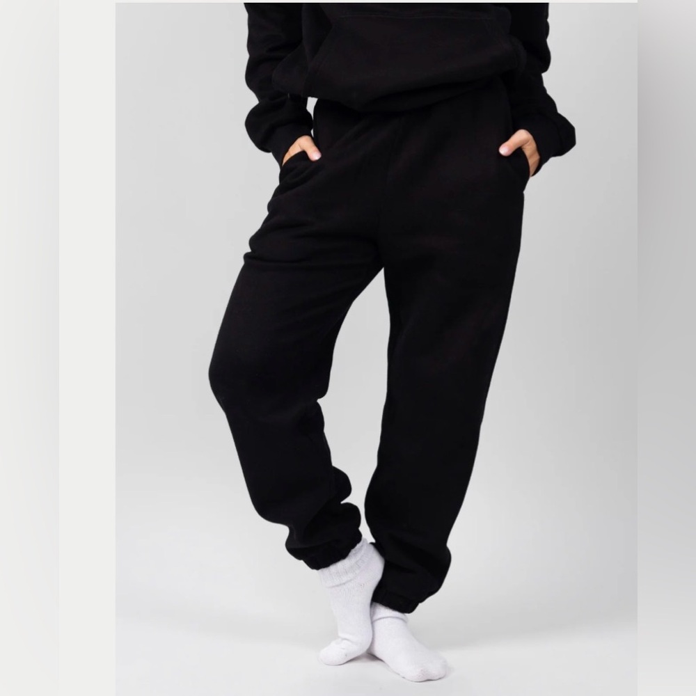 Comfrt Travel Essentials Sweatpants Obsidian.NWT
